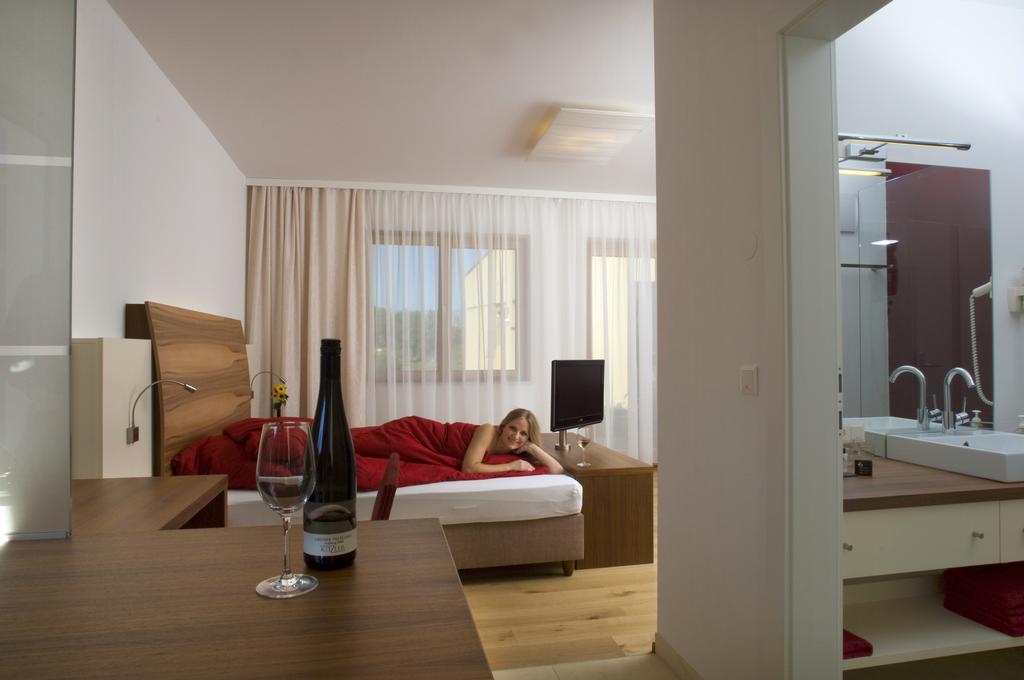 Winzerhaus Kitzler Villa Rohrendorf bei Krems Luaran gambar