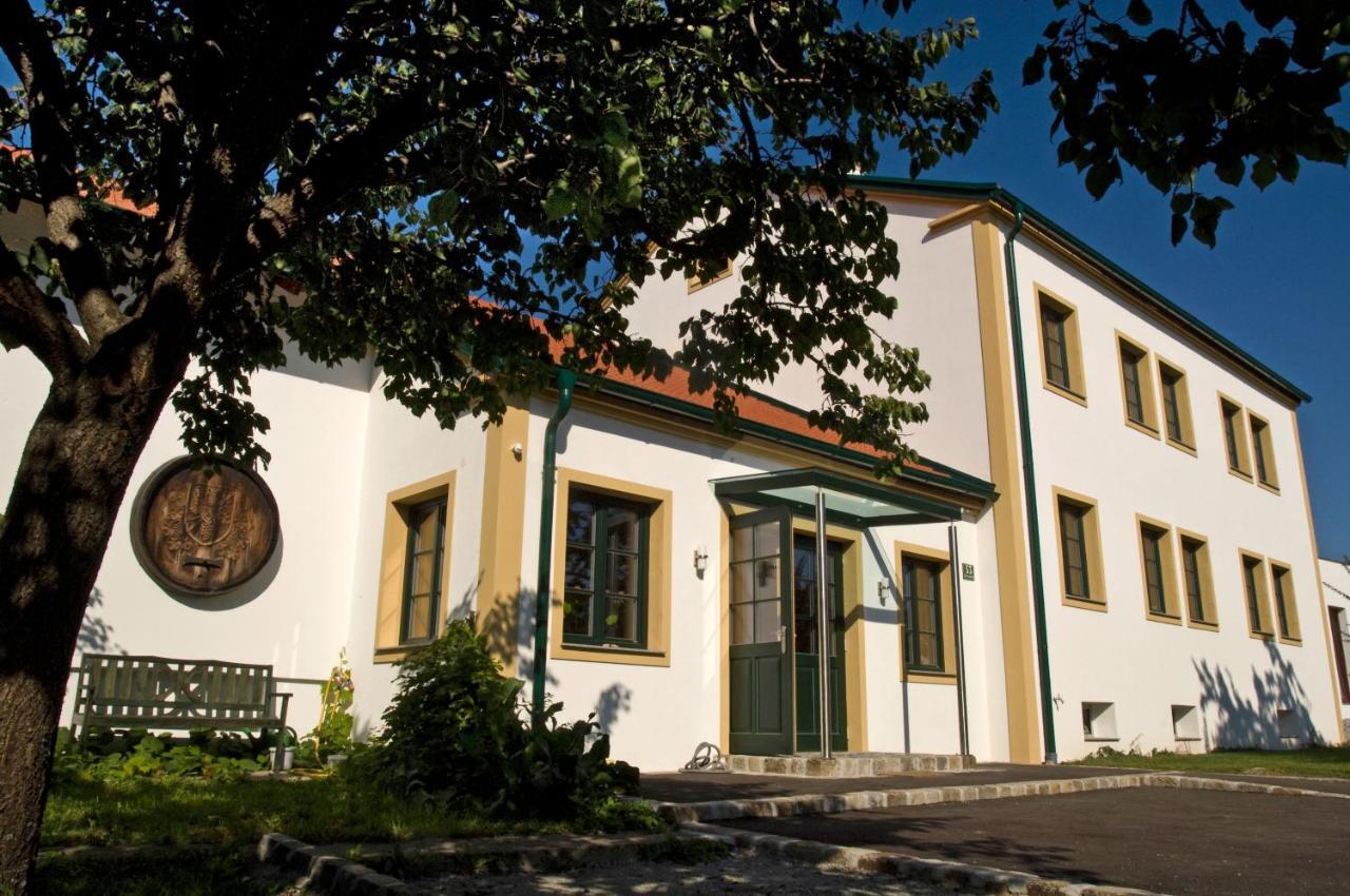 Winzerhaus Kitzler Villa Rohrendorf bei Krems Luaran gambar